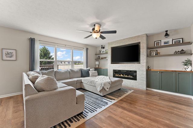 9911 Flagstaff Street, Cedar Lake, IN 46303