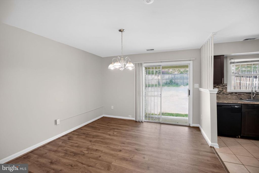 Image 10 of property listing at 11246 KETTERING PL, Upper Marlboro, MD 20774