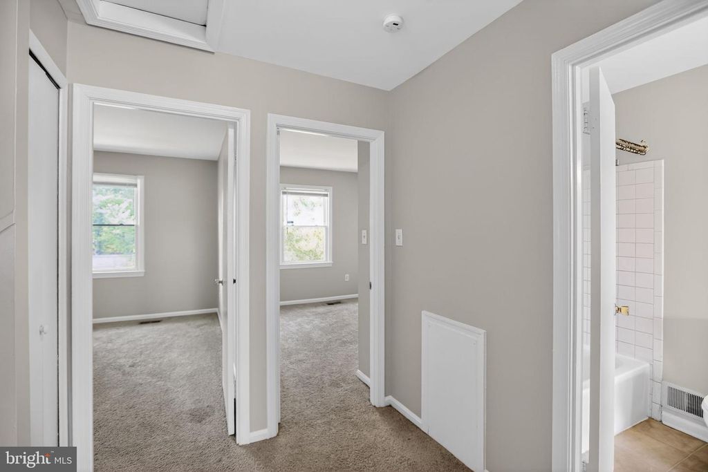 Image 16 of property listing at 11246 KETTERING PL, Upper Marlboro, MD 20774