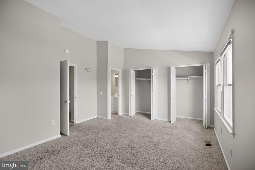 Image 17 of property listing at 11246 KETTERING PL, Upper Marlboro, MD 20774