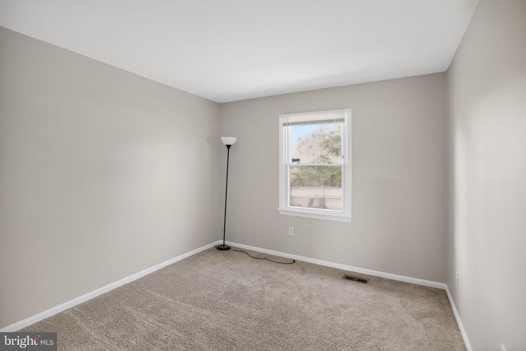 Image 26 of property listing at 11246 KETTERING PL, Upper Marlboro, MD 20774