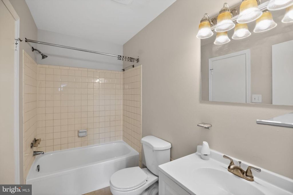 Image 29 of property listing at 11246 KETTERING PL, Upper Marlboro, MD 20774