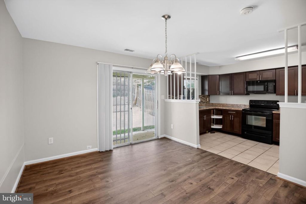 Image 9 of property listing at 11246 KETTERING PL, Upper Marlboro, MD 20774