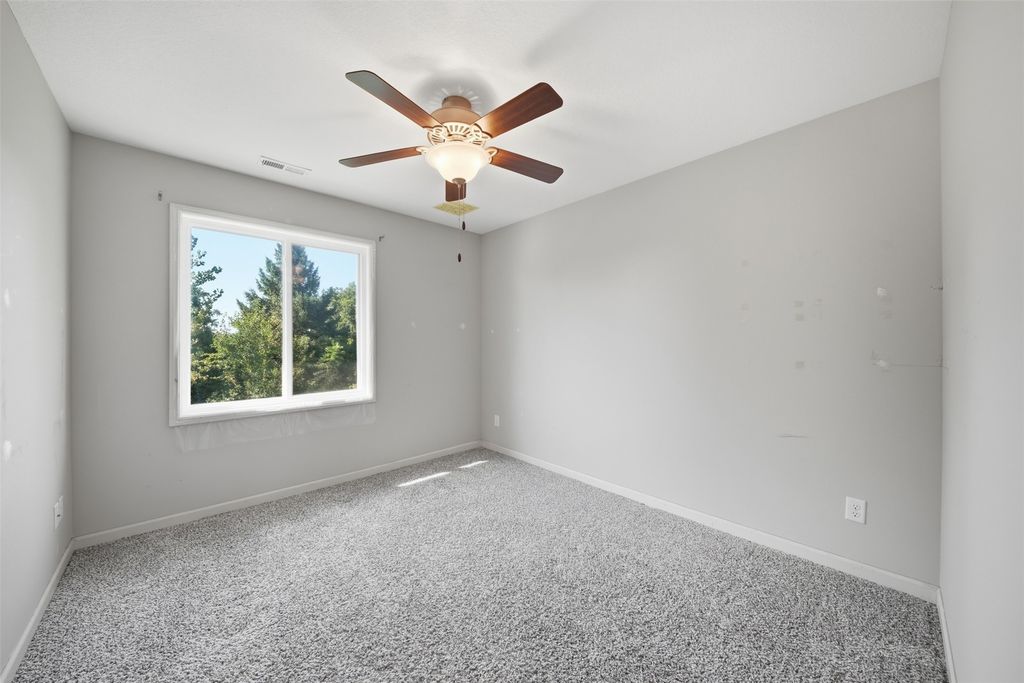 Image 22 of property listing at 307 SW 50th Street, Ankeny, IA 50023