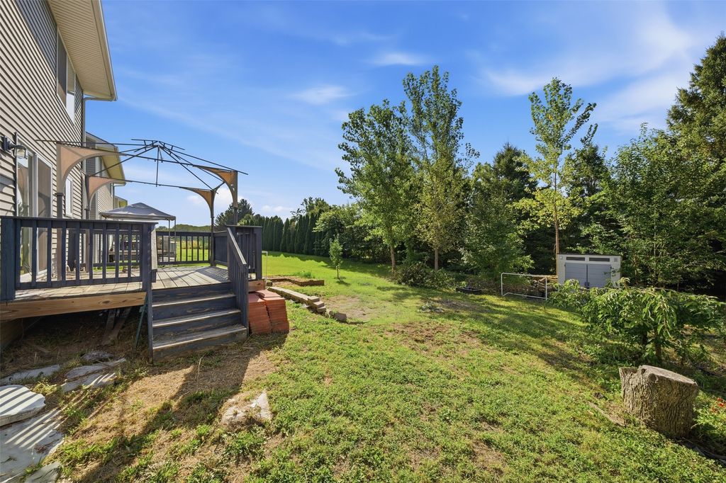 Image 27 of property listing at 307 SW 50th Street, Ankeny, IA 50023