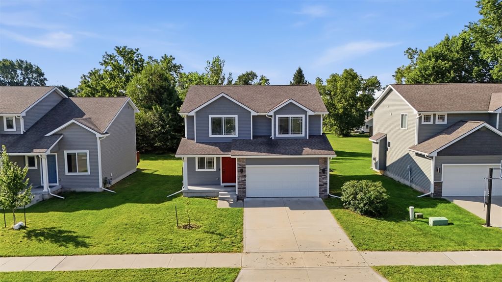 Image 29 of property listing at 307 SW 50th Street, Ankeny, IA 50023