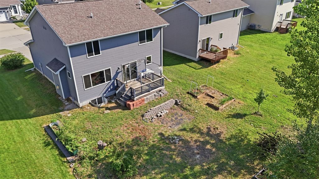 Image 31 of property listing at 307 SW 50th Street, Ankeny, IA 50023