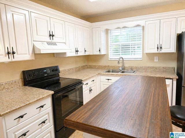 802 14TH AVENUE, Pleasant Grove, AL 35127