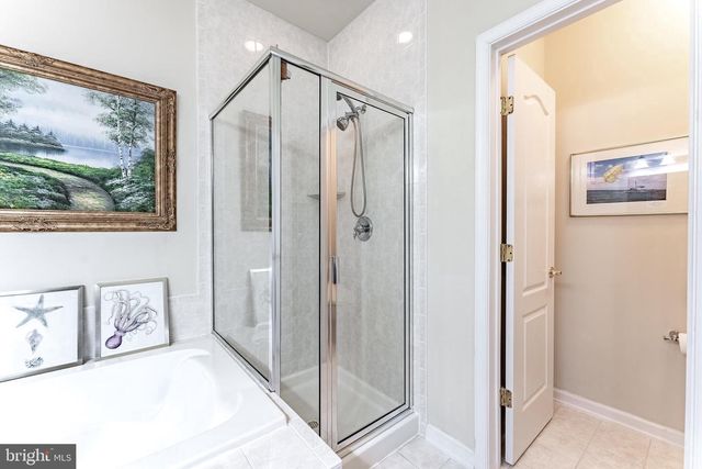 12153 CALDICOT LN, Fairfax, VA 22030