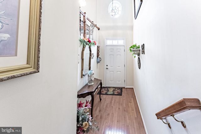 12153 CALDICOT LN, Fairfax, VA 22030