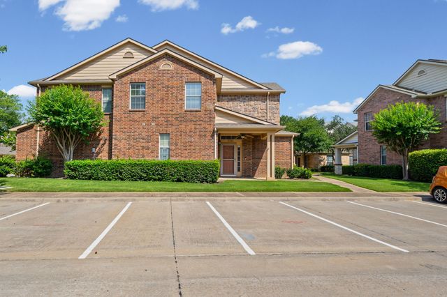 2204 Canterbury Park Drive, Grand Prairie, TX 75050