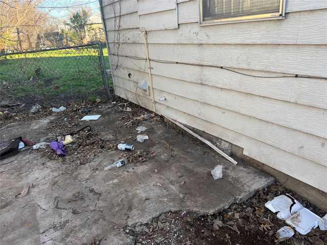 4509 Sandage Avenue, Fort Worth, TX 76115