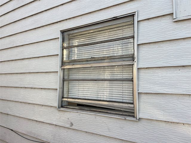 4509 Sandage Avenue, Fort Worth, TX 76115