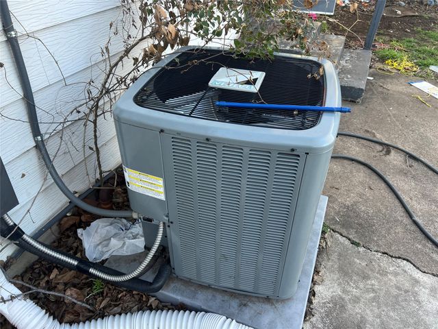 4509 Sandage Avenue, Fort Worth, TX 76115