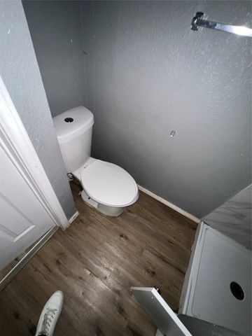 4509 Sandage Avenue, Fort Worth, TX 76115