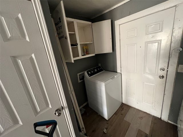 4509 Sandage Avenue, Fort Worth, TX 76115