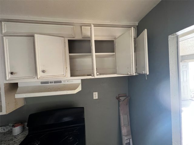 4509 Sandage Avenue, Fort Worth, TX 76115