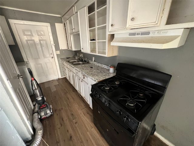 4509 Sandage Avenue, Fort Worth, TX 76115