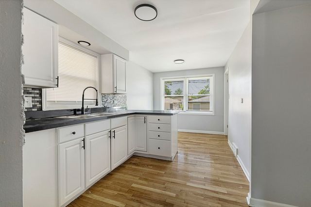 11610 S Aberdeen Street, Chicago, IL 60643