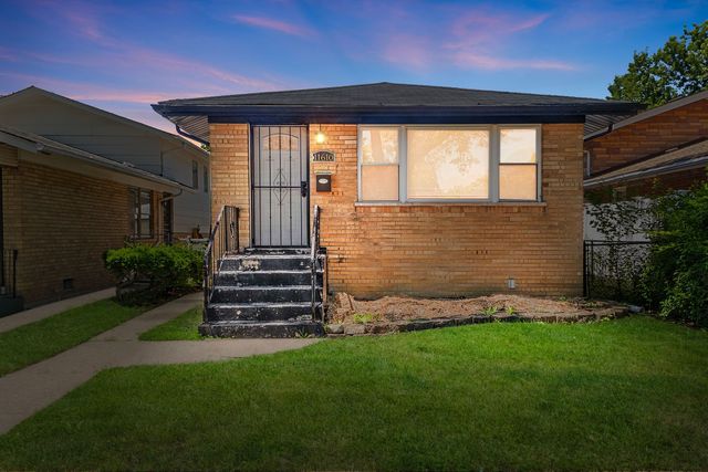 11610 S Aberdeen Street, Chicago, IL 60643