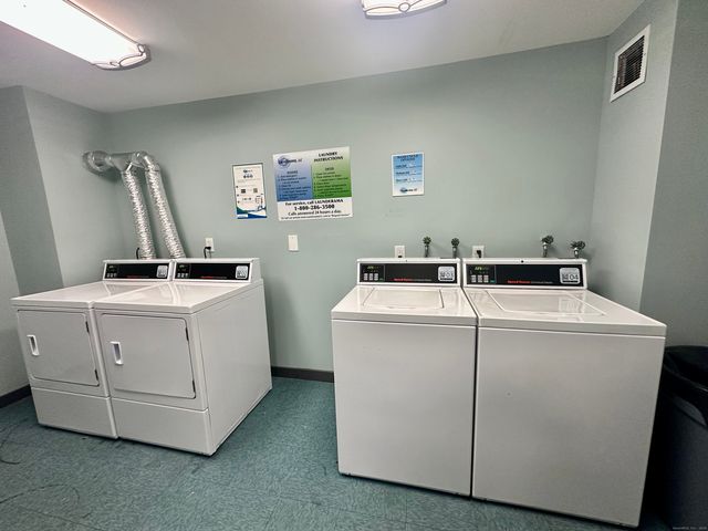 111 Sherbrooke Avenue 127, Hartford, CT 06106