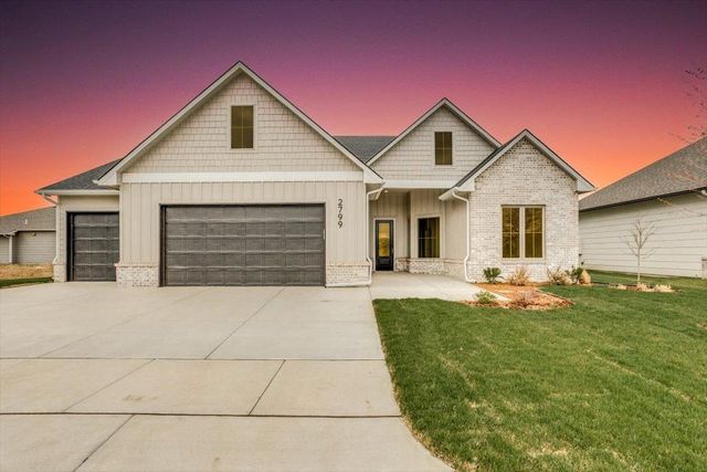 2799 N Curtis Ct, Wichita, KS 67205