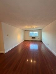 215 Winter St 3Q, Weymouth, MA 02188