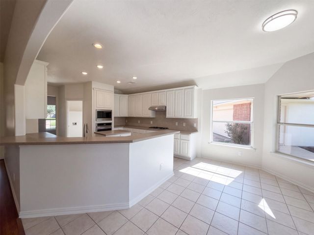 3307 Wolf Court, Pearland, TX 77584