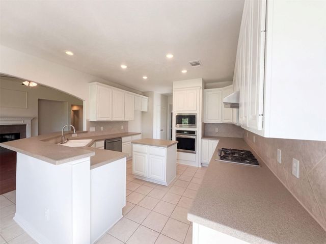 3307 Wolf Court, Pearland, TX 77584