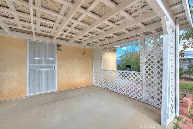 22133 Thunderbird, Apple Valley, CA 92307