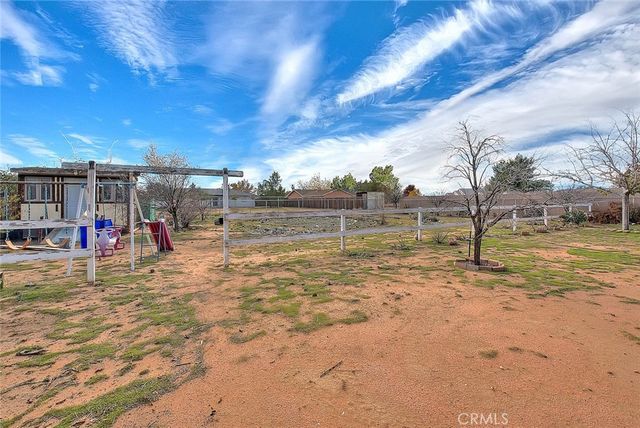 22133 Thunderbird, Apple Valley, CA 92307