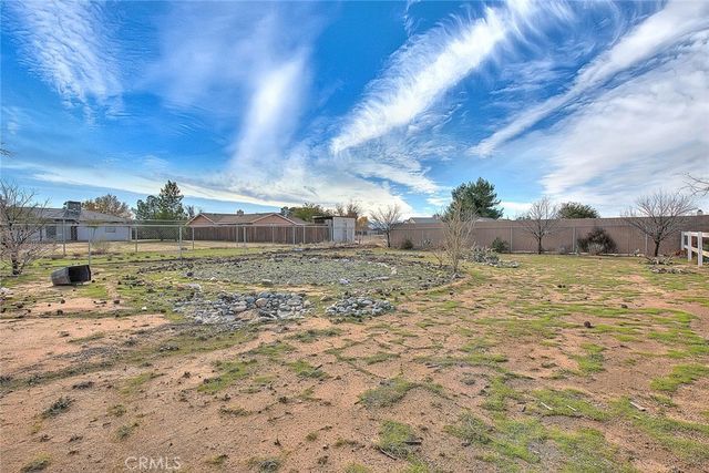 22133 Thunderbird, Apple Valley, CA 92307