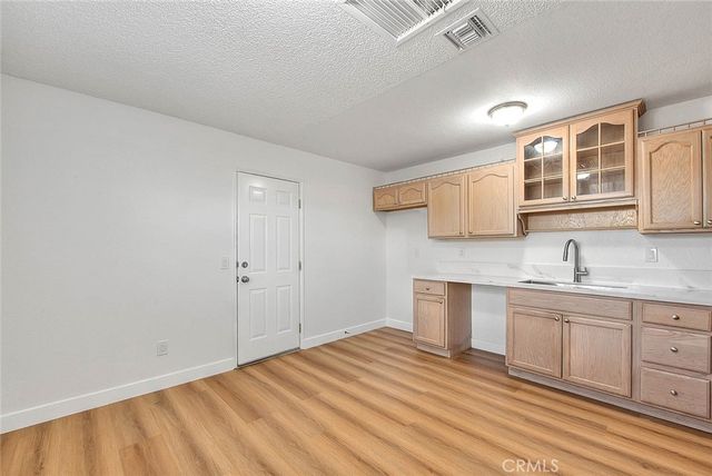 22133 Thunderbird, Apple Valley, CA 92307