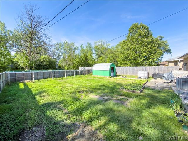 15 Sandy Lane, Cheektowaga, NY 14227