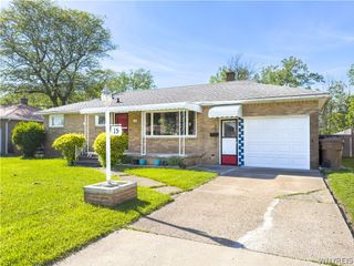 15 Sandy Lane, Cheektowaga, NY 14227