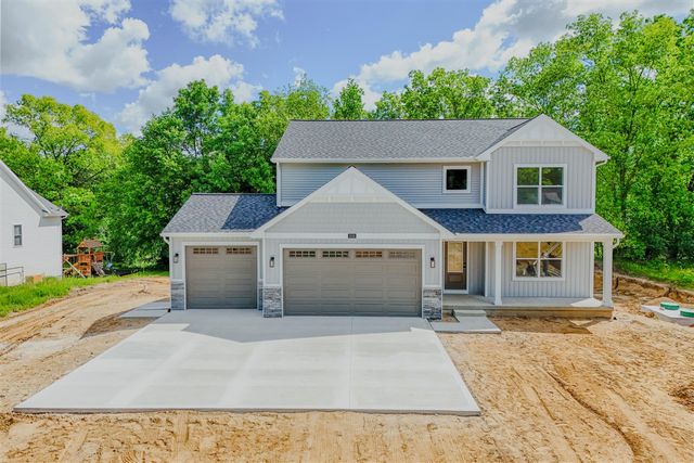 2050 Dakota Trail, Hastings, MI 49058
