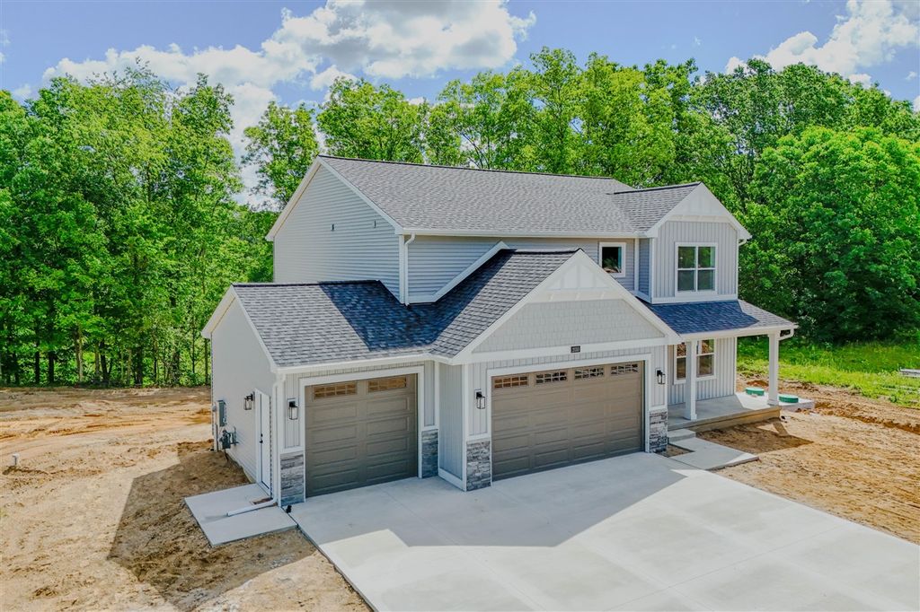 2050 Dakota Trail, Hastings, MI 49058