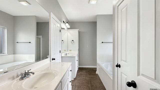 1665 Seville Dr, St Gabriel, LA 70776