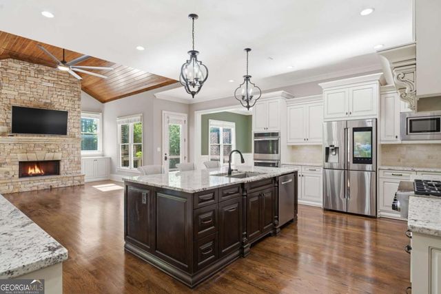 2380 Manor Creek Court, Cumming, GA 30041