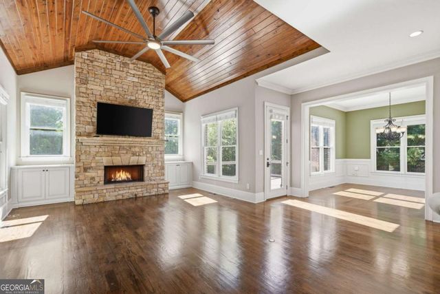 2380 Manor Creek Court, Cumming, GA 30041