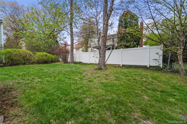 20 Salem Place, White Plains, NY 10605
