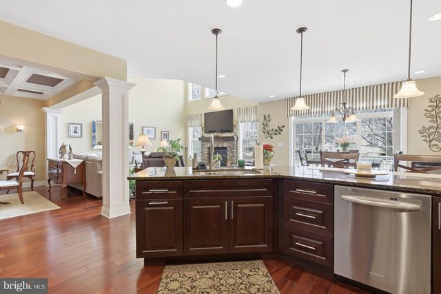 1246 SAINT JAMES DR, Langhorne, PA 19047