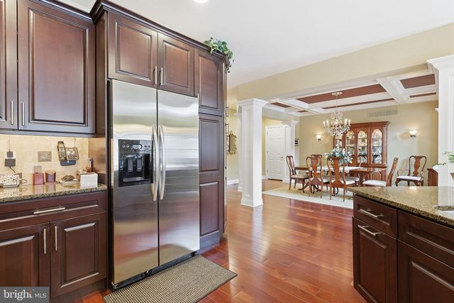 1246 SAINT JAMES DR, Langhorne, PA 19047