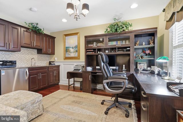 1246 SAINT JAMES DR, Langhorne, PA 19047