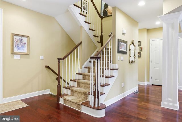 1246 SAINT JAMES DR, Langhorne, PA 19047