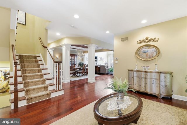 1246 SAINT JAMES DR, Langhorne, PA 19047