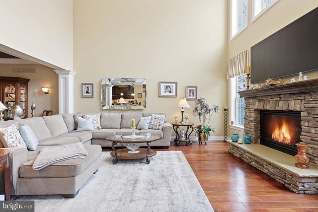 1246 SAINT JAMES DR, Langhorne, PA 19047