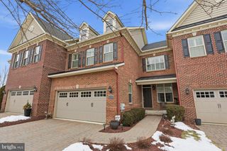 1246 SAINT JAMES DR, Langhorne, PA 19047