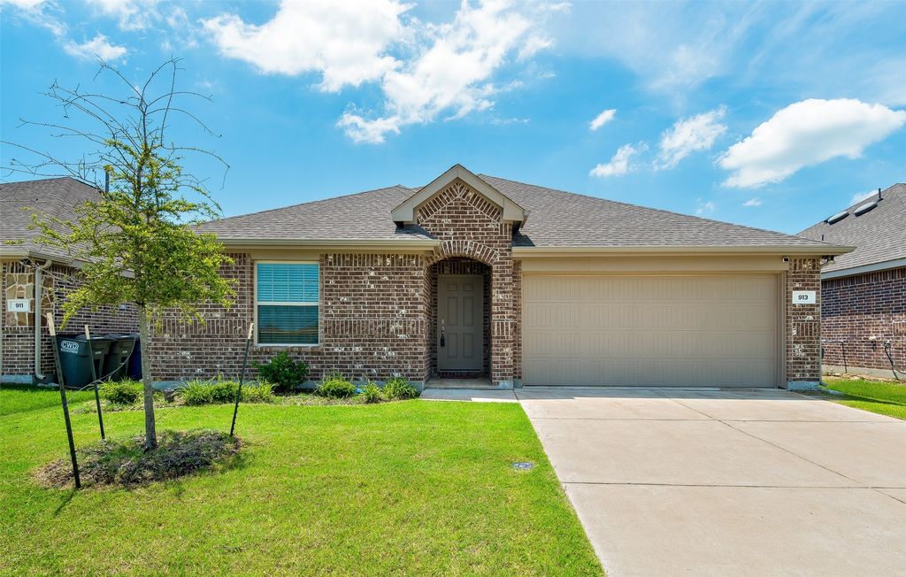 913 Rosewood Street, Princeton, TX 75407