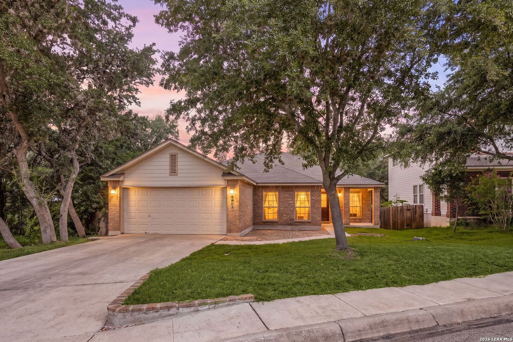 5803 ROLLING FOREST DR, San Antonio, TX 78250